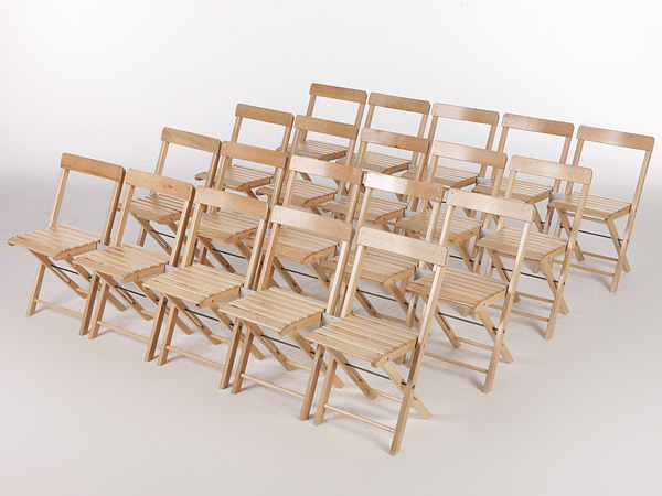 Holzklappstühle deutsche Qualität Modell Club Klappstuhl massiv aus Holz preiswert und günstig