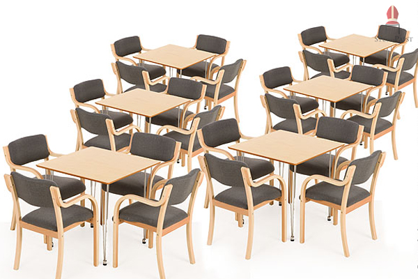 Stapelbare Seminarstühle aus Holz mit Armlehnen Comfort AL Holz Seminarstühle gepolstert mit Armlehnen günstig